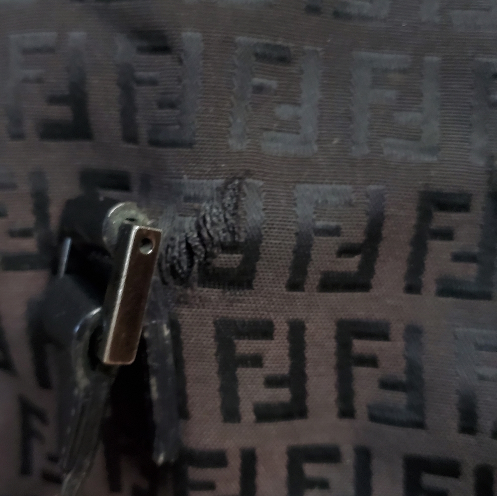 Handbag - Picture 10 of 11